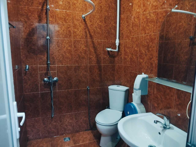 Bathroom 3, Golden Fish, Batumi