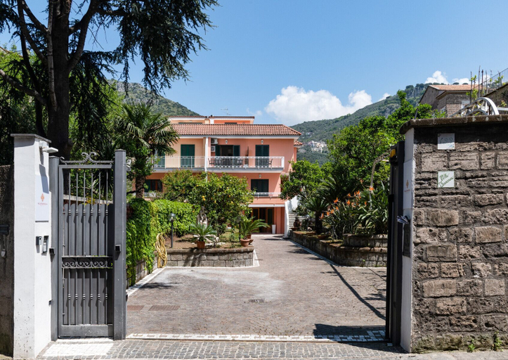 Exterior & Views, Villa Francesca, Napoli