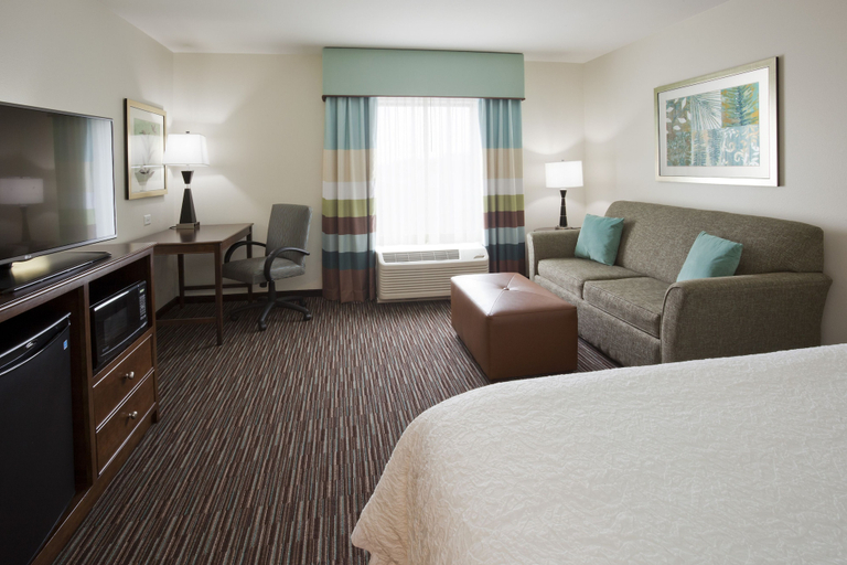 Bedroom 4, Hampton Inn & Suites Minneapolis West/ Minnetonka, Hennepin