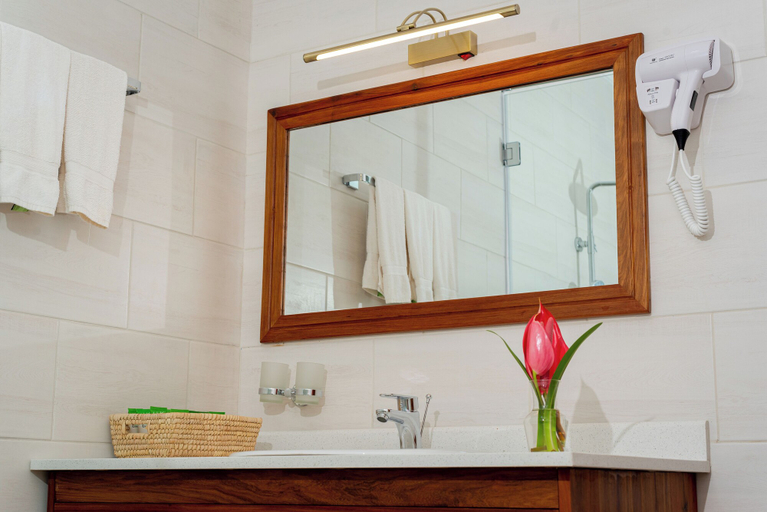 Bathroom, Forest Hill Hotel, Arusha