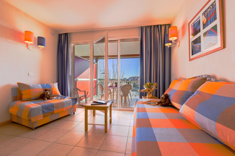 Bedroom 4, Lagrange Vacances Catalana, Pyrénées-Orientales