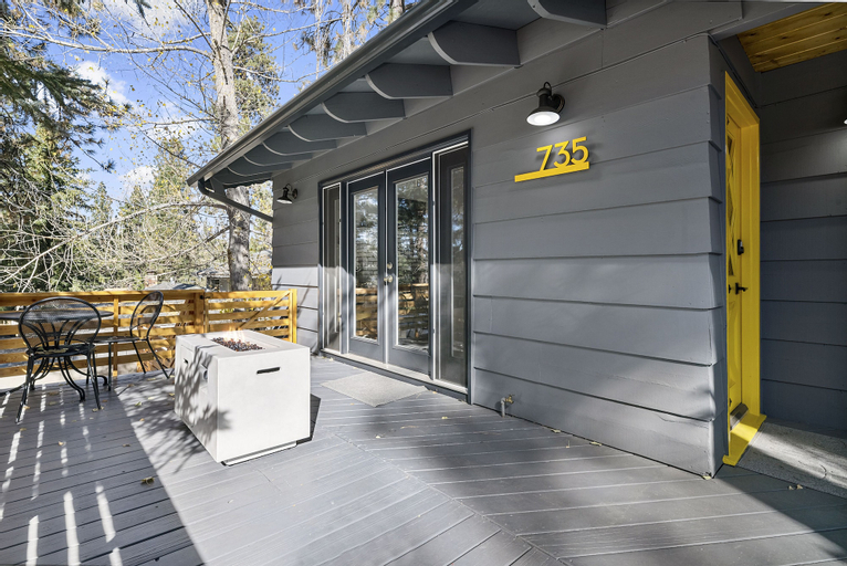 Exterior & Views 2, Yellow Pine Lodge, San Bernardino