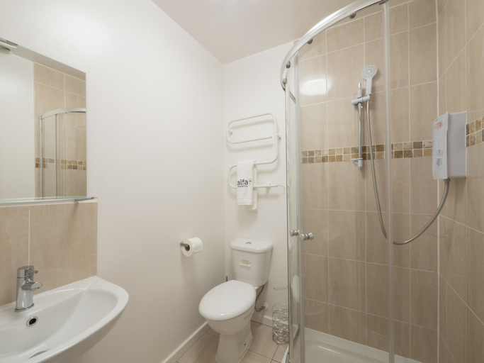Bathroom 3, Victoria House Apartments, Leeds