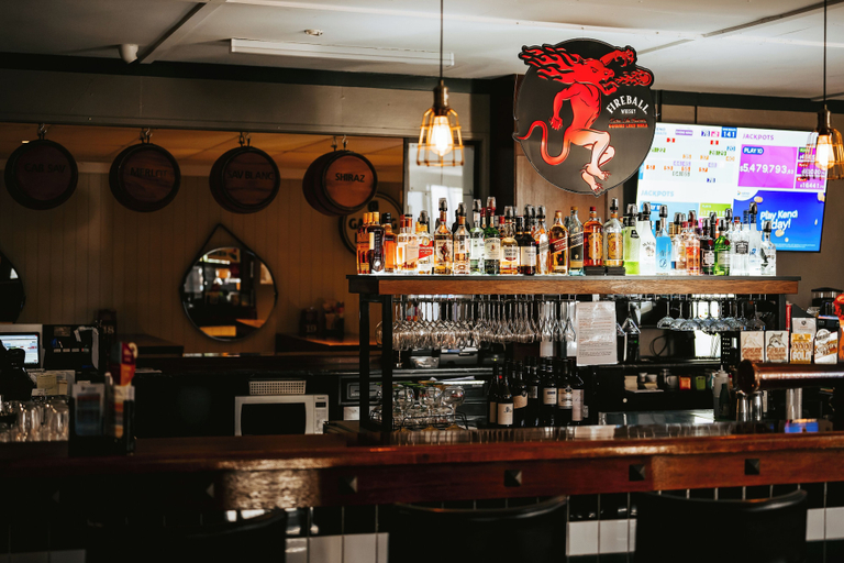 Food & Drinks 5, The Rix Hotel Motel, Charters Towers