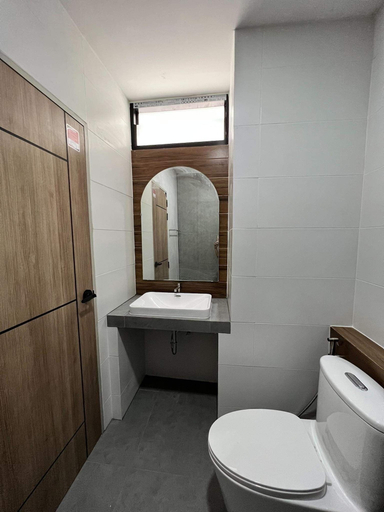 Bathroom 4, Phattharasaya Home, Muang Udon Thani