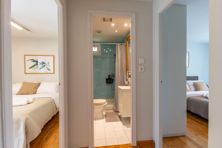 Room 4, Luxury 3-bedroom House in Central Glyfada, Attica