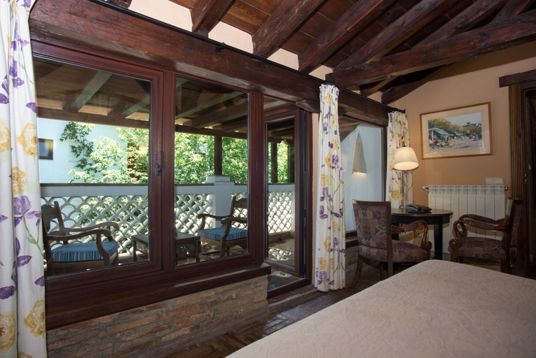 Bedroom 4, Hotel America, Granada