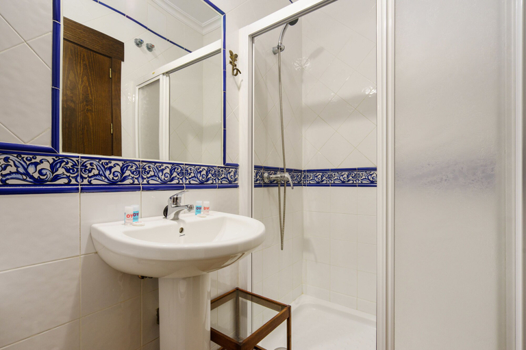 Bathroom 4, Hostal Ciudad Trigueros, Huelva