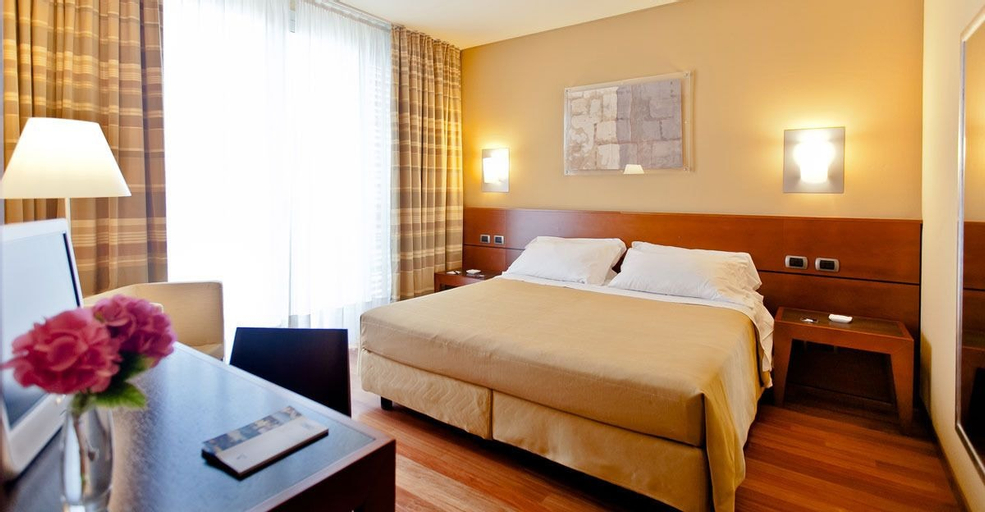 Bedroom 3, B&B HOTEL Imperia Rossini al Teatro, Imperia