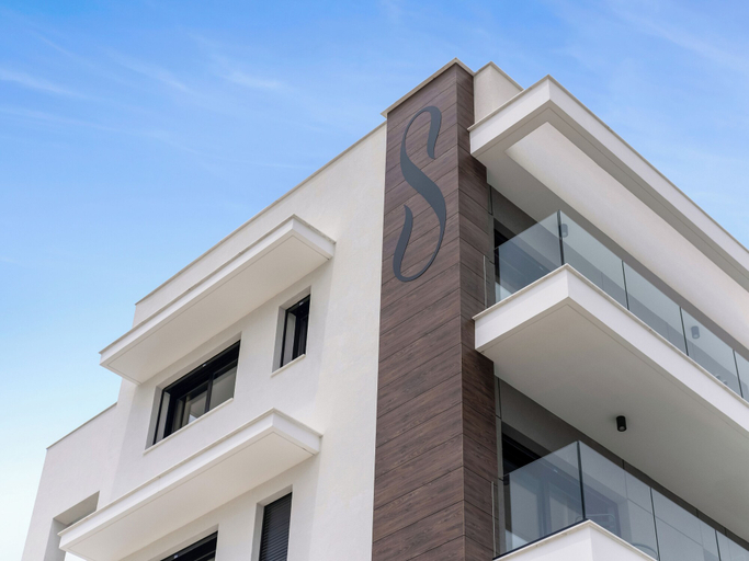 Exterior & Views 2, Sanders Elgio - Delightful 2-bdr Apt With Balcony