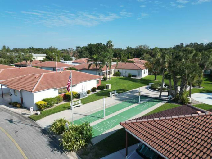 Exterior & Views 2, 2 Bed 2 Bath Centrally Located, Sarasota