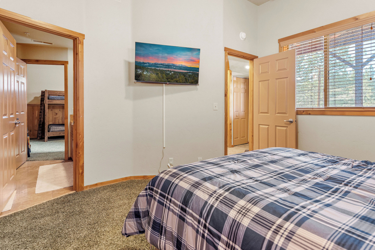 Bedroom 3, Ursa Major Retreat, San Bernardino