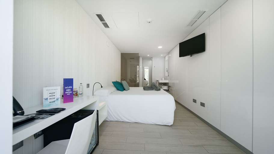 Bedroom 3, Seven Hotel & Wellness - Caters to Gay Men, Las Palmas