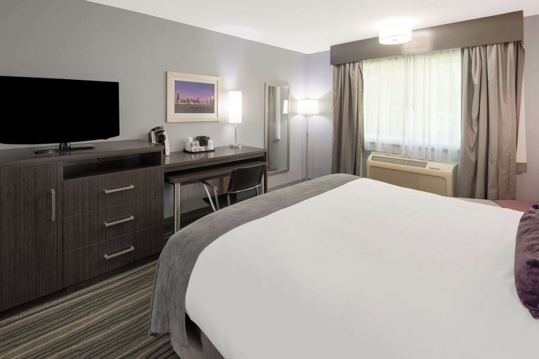 Bedroom 3, Best Western Riverside Inn, Vermilion
