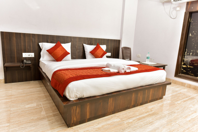 Bedroom 2, Hotel Gray Saffron, Delhi
