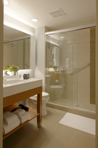 Bathroom 5, Hyatt Place Boston/Seaport District, Boston