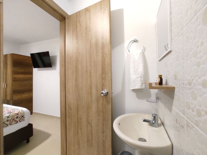 Bathroom 3, Walena Hotel, Manaure