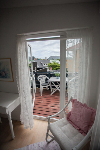 Others 4, Downtown Tórshavn - Large 3 Bedroom Apartment, Tórshavn
