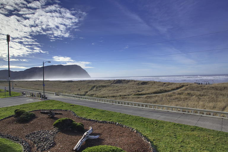 Others 5, Hi-Tide Oceanfront Inn, Clatsop