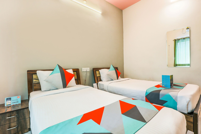 Bedroom 2, FabHotel Diamond Residency, Airport Road, Pune