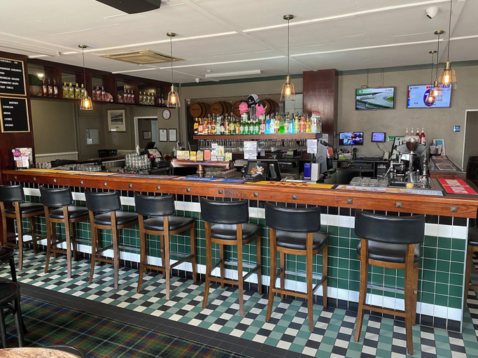 Food & Drinks 5, The Rix Hotel Motel, Charters Towers