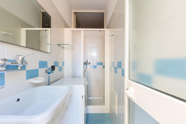 Bathroom 5, Villa Alessandra, Lecce