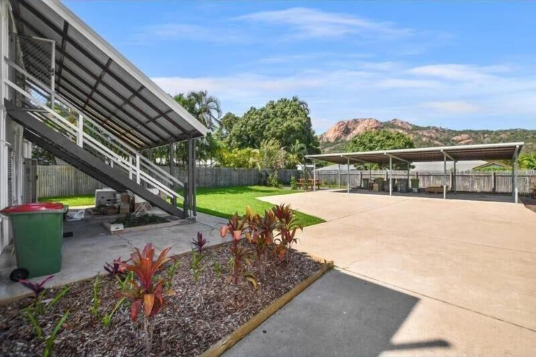 Exterior & Views 2, Townsville Suites, North Ward-Castle Hill