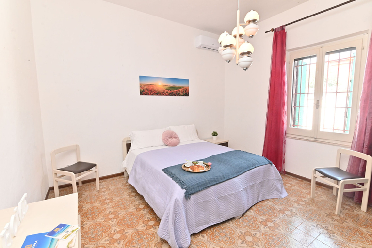 Bedroom 4, IzzHome Colonial, Cagliari