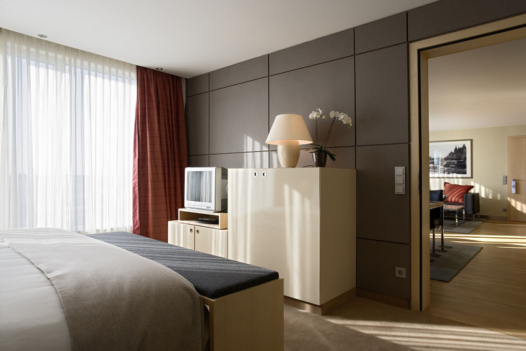 Bedroom 3, Steigenberger Airport Hotel Amsterdam, Haarlemmermeer