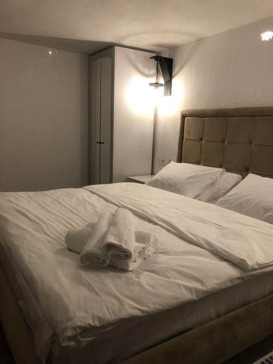 Bedroom 4, Polonezköy Country Club & Accommodation in the Wildlife Park, Beykoz