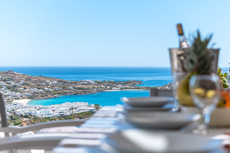 Food & Drinks 5, Villa Thelgo, South Aegean
