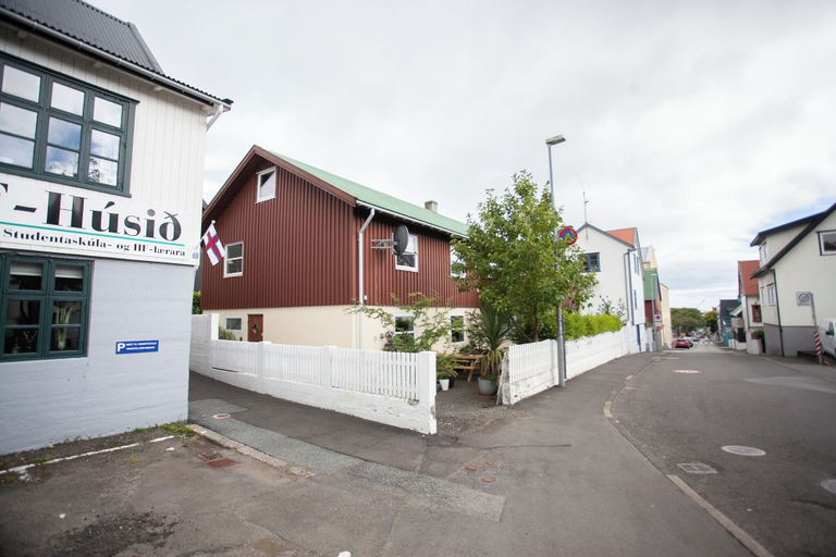 Exterior & Views 2, Lovely 2- Bedroom Apartment In Central Tórshavn, Tórshavn