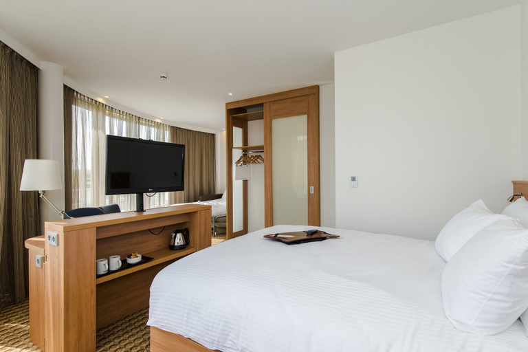 Bedroom 2, Hampton by Hilton Amsterdam Airport Schiphol, Haarlemmermeer
