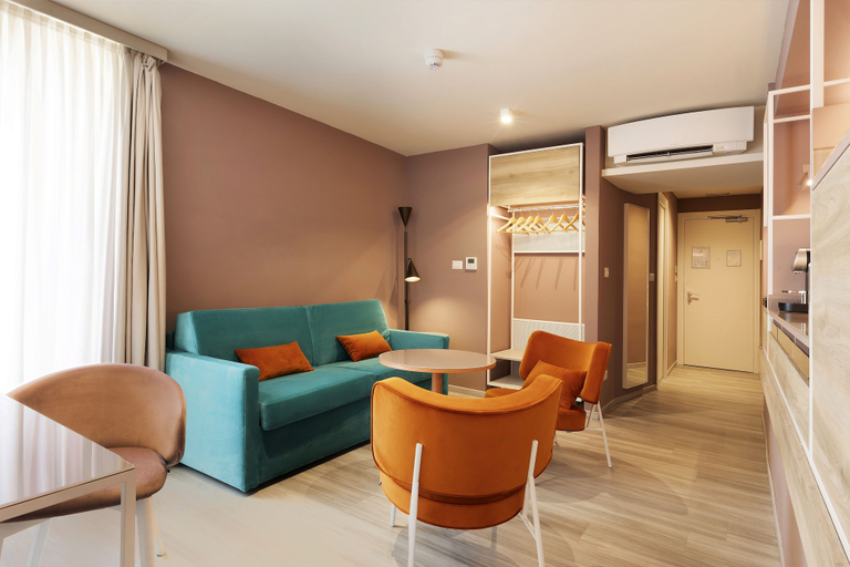 Others 2, Adesso Hotel, Rome