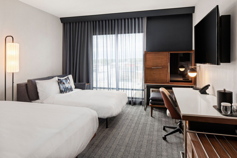 Bedroom 3, Courtyard by Marriott Owatonna Downtown, Steele