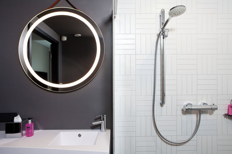 Bathroom 4, Moxy Vienna City East, Wien