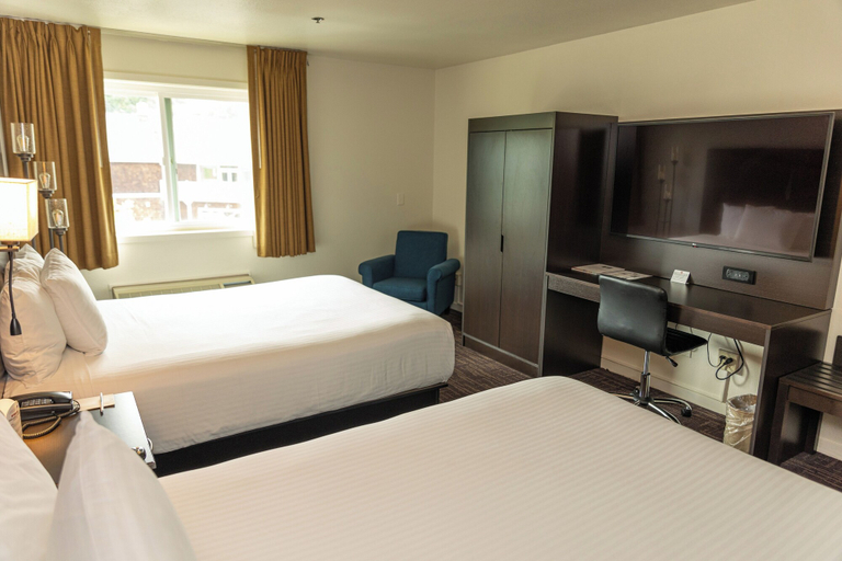 Bedroom 4, Lake Natoma Inn, Sacramento