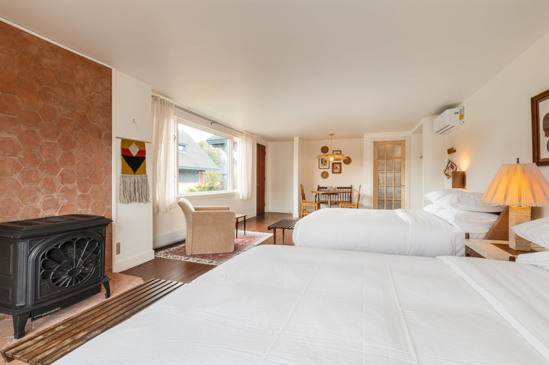 Bedroom 4, Eastwind Hotel Lake Placid, Essex