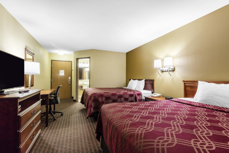 Bedroom 4, Econo Lodge Inn & Suites Dickson, Dickson