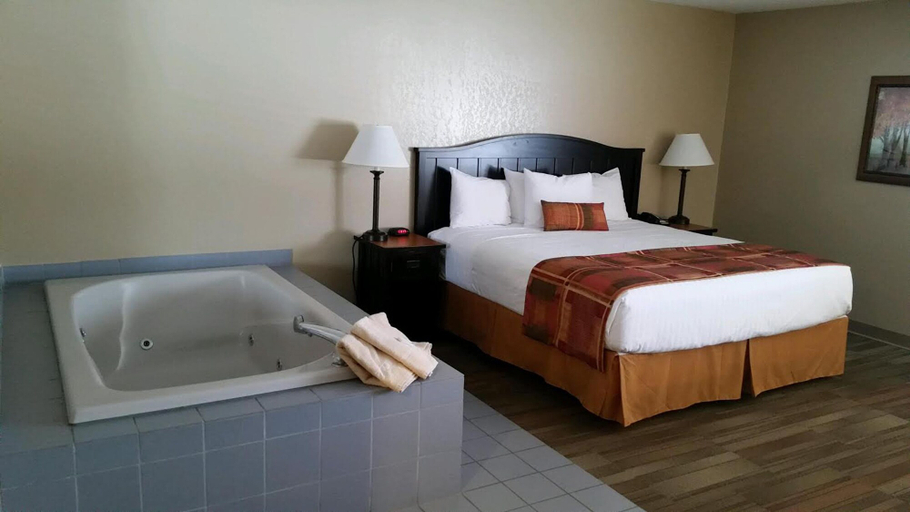 Bedroom 3, Rivertown Inn, Gladwin