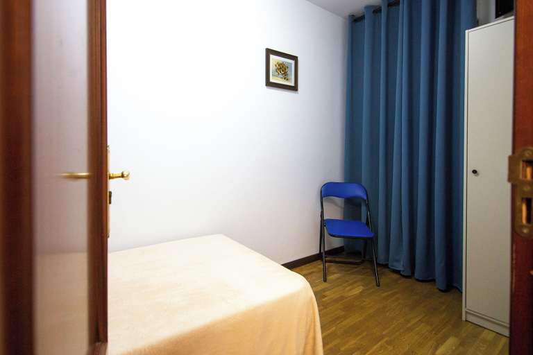 Bedroom 2, Yani's hospedaje, Asturias