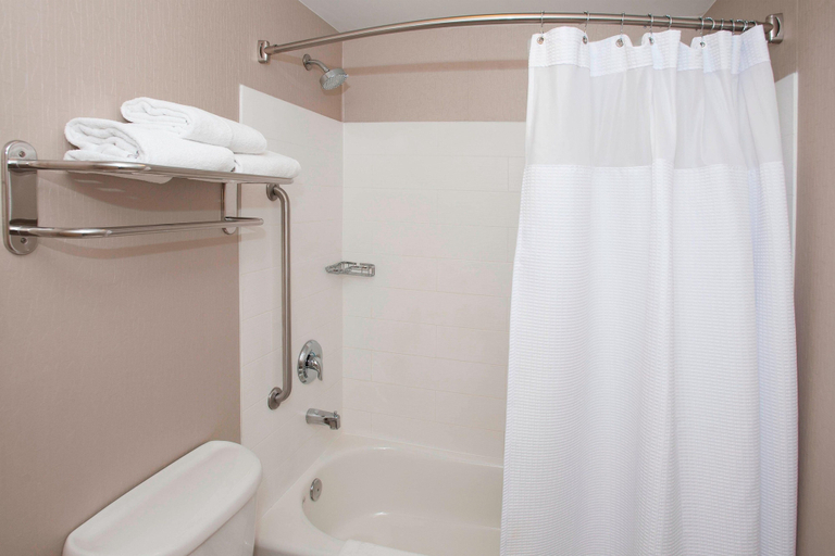 Bathroom 3, SpringHill Suites by Marriott Birmingham Colonnade, Jefferson