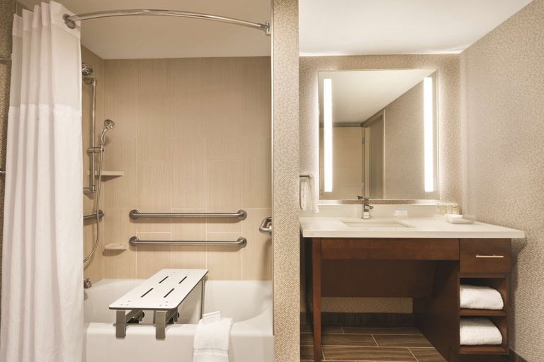 Bathroom 4, Homewood Suites Washington DC Capitol-Navy Yard, Washington D.C.