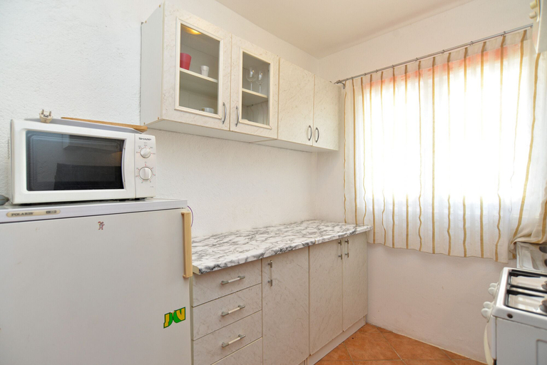 Others 4, Apartment 903, Fažana