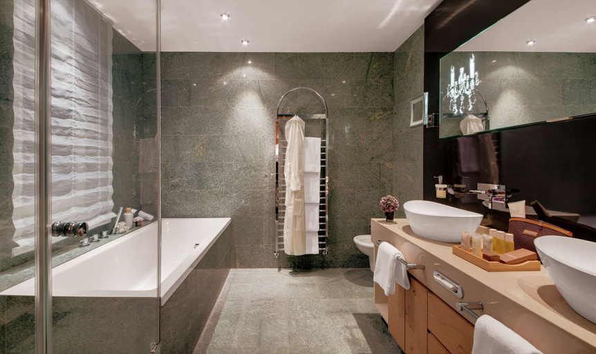 Bathroom 3, Giardino Bed & Breakfast, Maloja