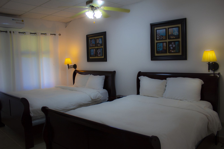 Bedroom 3, Hotel Campestre, Antón