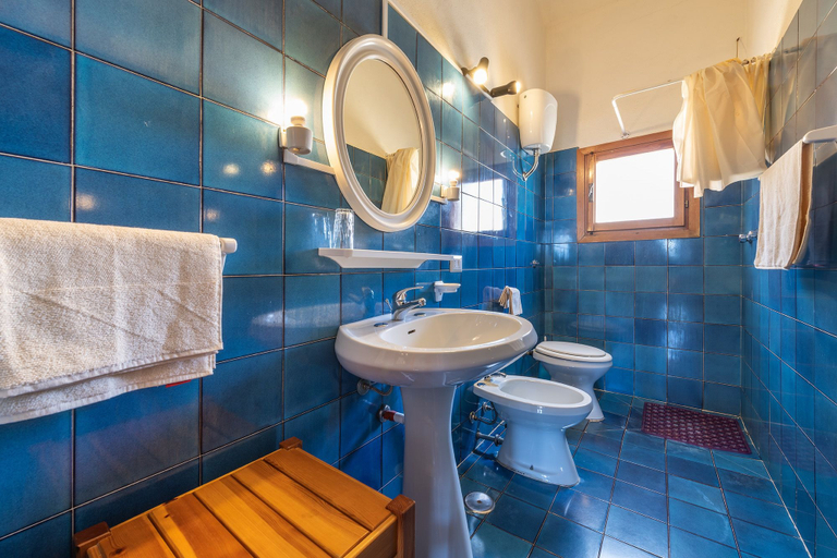 Bathroom 4, AffittaSardegna - Ruinas Apartments, Olbia-Tempio