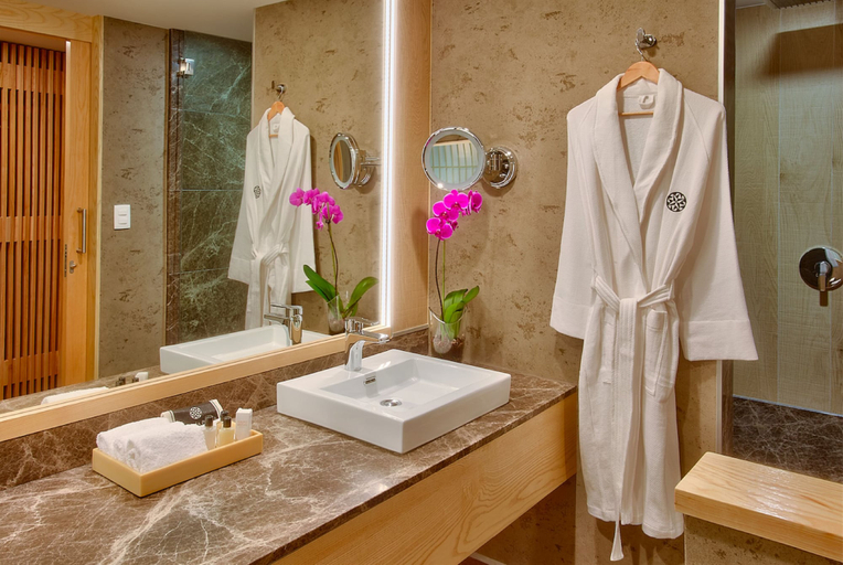 Bathroom 4, Galeria Plaza Irapuato, Irapuato