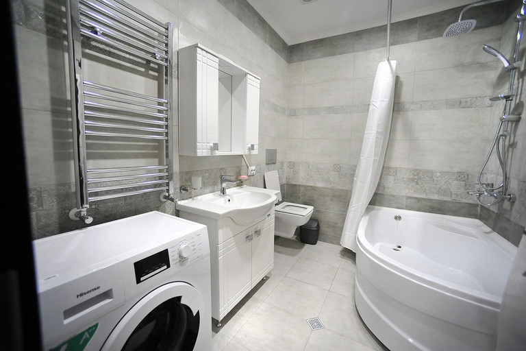 Bathroom 2, Apartment on Kostava str., Tbilisi