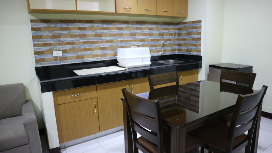 Others 5, Doniti Suites and Events Place, Mandaluyong